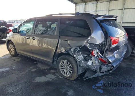 2014 Toyota Sienna Xle z USA, uszkodzony, nr VIN 5TDYK3DC8ES453547